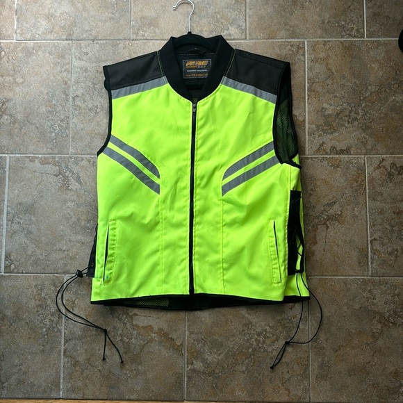 Motorcycle Reflective Vest (Men’s L) - Picture 1 of 3